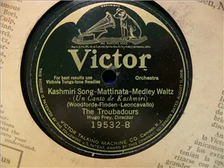 small_victor 19532 b.webp